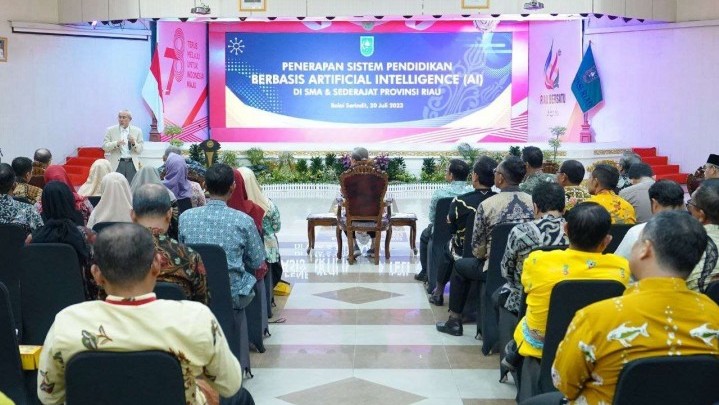 SMA/SMK di Riau Akan Terapkan Sistem Pendidikan Berbasis AI