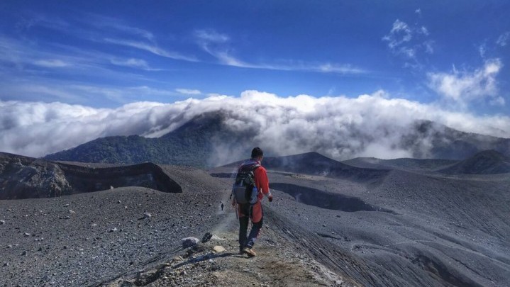 Mulai 24 Juli Pendakian TWA Gunung Marapi Sumbar Dibuka Kembali
