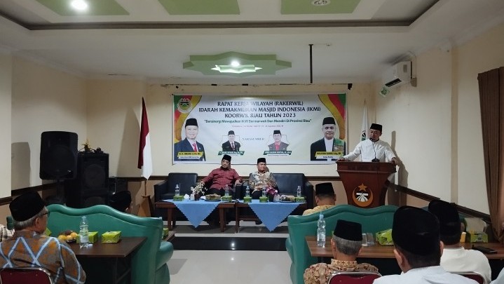 Dr. Syahrul Aidi: Saatnya Pengurus Merapikan Manajemen Masjid Secara Profesional Dr. Syahrul Aidi: Saatnya Pengurus Merapikan Manajemen Masjid Secara Profesional