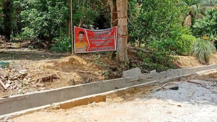 Komisi III DPRD Kampar, Yuli Akmal Realisasikan Aspirasi Masyarakat Kecamatan Rumbio Jaya