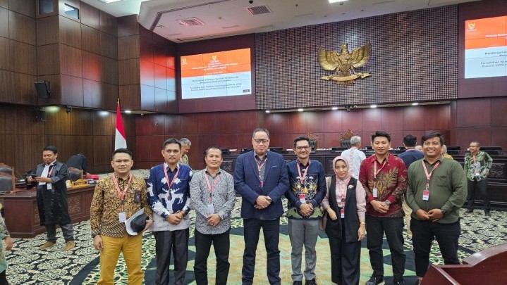 Sidang MK: Bawaslu Kampar Sampaikan Keterangan di Hadapan Majelis Hakim