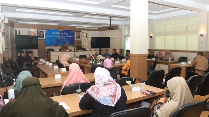 Majelis Dikdasmen dan PNF Muhammadiyah Pekanbaru Gelar Kegiatan Pembahasan RKAS/M TP. 2024-2025