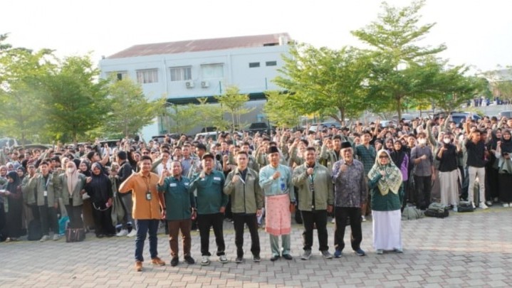 Rektor UMRI Secara Resmi Lepas 1.297 Mahasiswa KKN Tahun 2024, Dr Saidul Amin Berpesan Rektor UMRI Secara Resmi Lepas 1.297 Mahasiswa KKN Tahun 2024, Dr Saidul Amin Berpesan