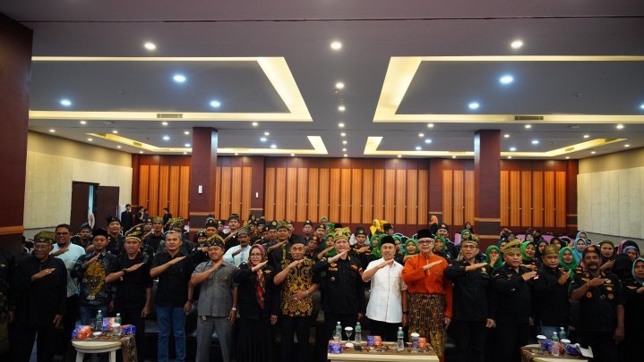 Lembaga Melayu Bersatu Nusantara Deklarasi Dukung Paslon Suwai untuk Pilgubri 2024 Lembaga Melayu Bersatu Nusantara Deklarasi Dukung Paslon Suwai untuk Pilgubri 2024