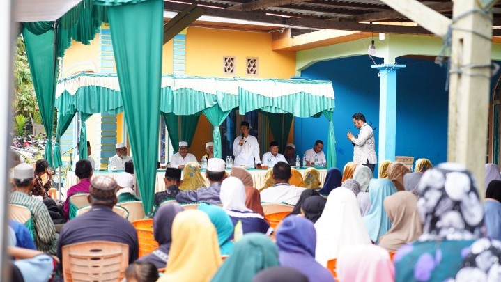 Siap Menangkan Paslon Suwai, Masyarakat Sungai Apit Antusias Hadiri Kampanye Cagubri Nomor Urut 3 Siap Menangkan Paslon Suwai, Masyarakat Sungai Apit Antusias Hadiri Kampanye Cagubri Nomor Urut 3