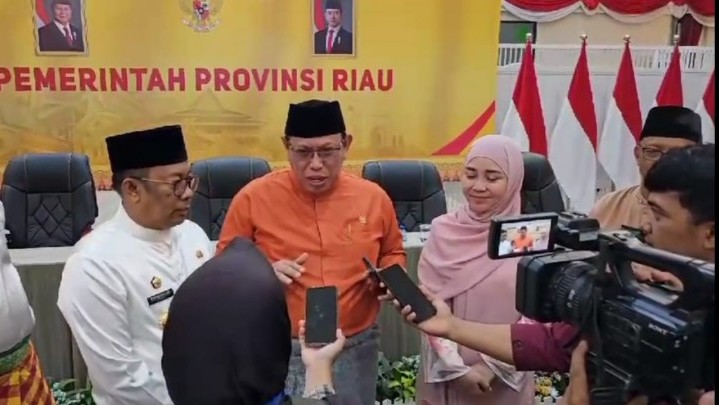 Silaturahmi DPD RI dengan Pemprov Riau, Kyai Mursyid Ajak Dukung Program Presiden Prabowo Silaturahmi DPD RI dengan Pemprov Riau, Kyai Mursyid Ajak Dukung Program Presiden Prabowo