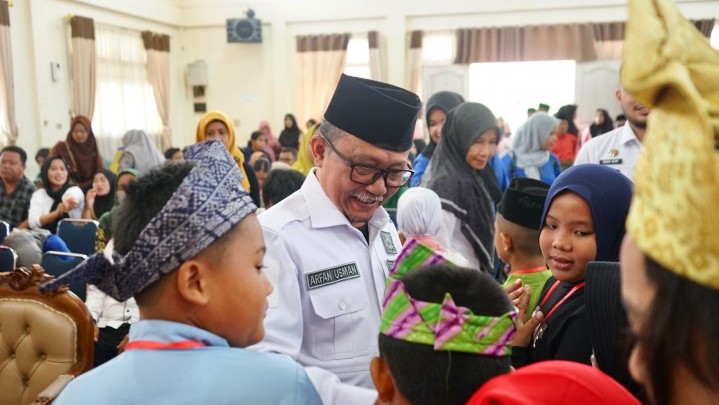 Lomba Bertutur Perkuat Karakter Anak Melalui Kreativitas dan Keterampilan Komunikasi. Lomba Bertutur Perkuat Karakter Anak Melalui Kreativitas dan Keterampilan Komunikasi.
