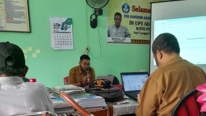 Rutin melaksanakan Kombel Mansyur yakin UPT SDN 005 Koto Perambahan bisa Meningkatkan kompetensi Guru