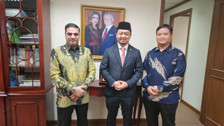 Syahrul Aidi Bersilaturahmi dengan Dubes Yordania, Bahas Peluang Beasiswa hingga Situasi di Timteng Syahrul Aidi Bersilaturahmi dengan Dubes Yordania, Bahas Peluang Beasiswa hingga Situasi di Timteng