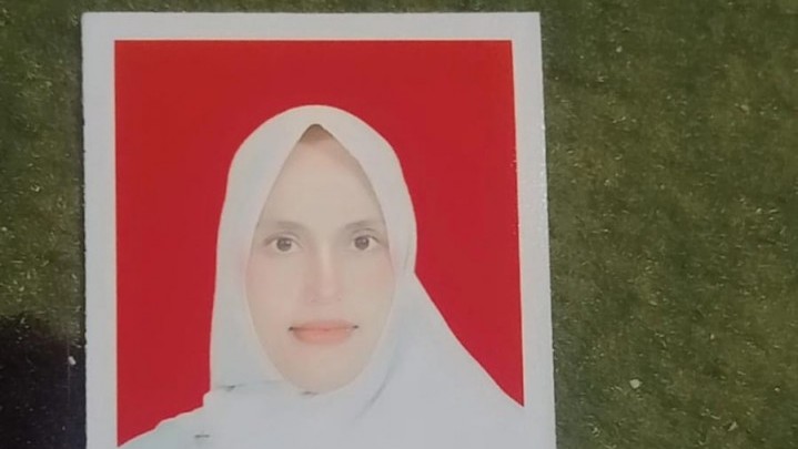 31 TAHUN TANPA JEJAK: Seorang Anak Perempuan Mencari Ayahnya Bermodalkan Duplikat Akta Nikah 31 TAHUN TANPA JEJAK: Seorang Anak Perempuan Mencari Ayahnya Bermodalkan Duplikat Akta Nikah