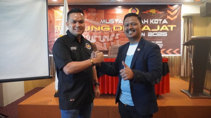 Riko Azhari Pimpin Tarung Derajat Kota Pekanbaru Periode 2025 - 2029 Riko Azhari Pimpin Tarung Derajat Kota Pekanbaru Periode 2025 - 2029