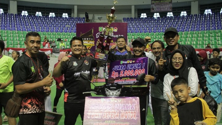 INKANAS Polda Riau Juara Umum Kejuaraan Karate Terbuka Andalan Indonesia Riau 2025 INKANAS Polda Riau Juara Umum Kejuaraan Karate Terbuka Andalan Indonesia Riau 2025