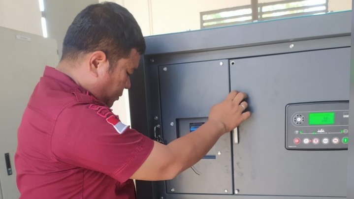 Pastikan Genset Siap Beroperasi, Kaur Umum Lapas Narkotika Rumbai Rutin Lakukan Pengecekan dan Perawatan Pastikan Genset Siap Beroperasi, Kaur Umum Lapas Narkotika Rumbai Rutin Lakukan Pengecekan dan Perawatan