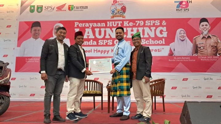 SPS Riau Gandeng Honda Luncurkan Program School Happy Kembali ke Literasi SPS Riau Gandeng Honda Luncurkan Program School Happy Kembali ke Literasi