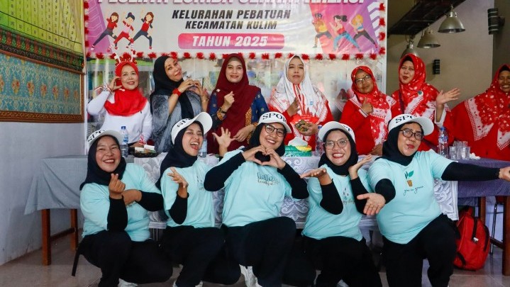 Menyambut HUT RI ke 80, Kelurahan Pebatuan Gelar Lomba Senam Kreasi Menyambut HUT RI ke 80, Kelurahan Pebatuan Gelar Lomba Senam Kreasi