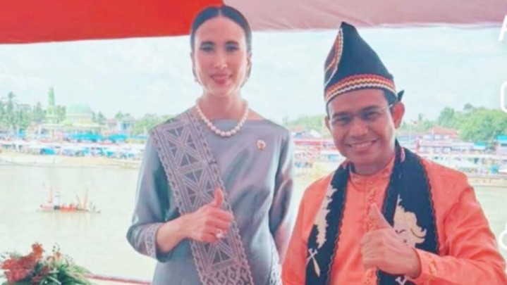 Hendry Munief: Festival Pacu Jalur 2025 Bukti Kekuatan Pariwisata Riau, Dorong UMKM dan Ekonomi Kreatif Hendry Munief: Festival Pacu Jalur 2025 Bukti Kekuatan Pariwisata Riau, Dorong UMKM dan Ekonomi Kreatif