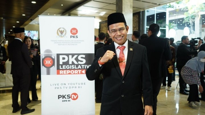 Kawal RUU Daerah Istimewa Riau, Hendry Munief Sambut Wacana Pembentukan Timsus di Senayan Kawal RUU Daerah Istimewa Riau, Hendry Munief Sambut Wacana Pembentukan Timsus di Senayan