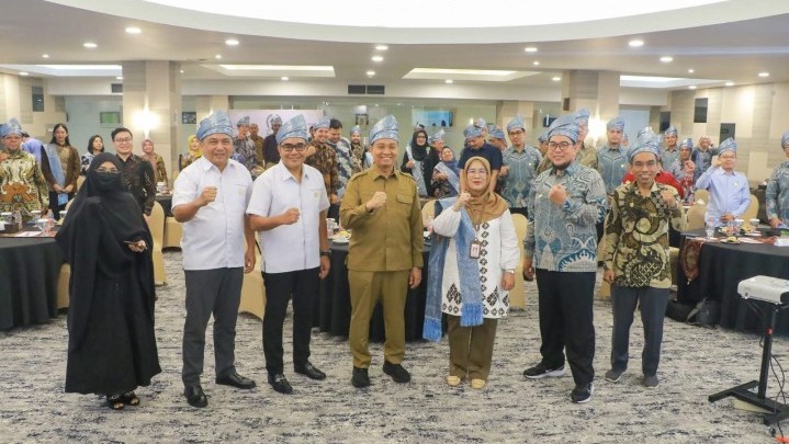 Buka Musda VII Perbarindo Riau Diharapkan Perkuat Modal BPR-BPRS dan Layanan Digital Majukan UMKM Buka Musda VII Perbarindo Riau Diharapkan Perkuat Modal BPR-BPRS dan Layanan Digital Majukan UMKM