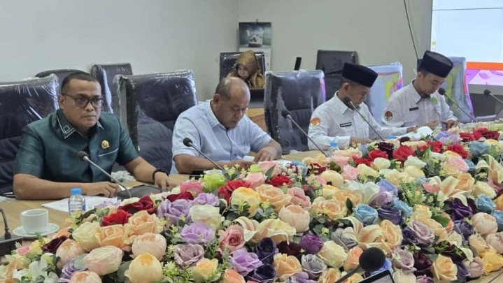 Sejarah Baru di Kampar: DPRD Siapkan Ranperda Masjid Paripurna, Ladang Amal Jariyah untuk Umat Sejarah Baru di Kampar: DPRD Siapkan Ranperda Masjid Paripurna, Ladang Amal Jariyah untuk Umat