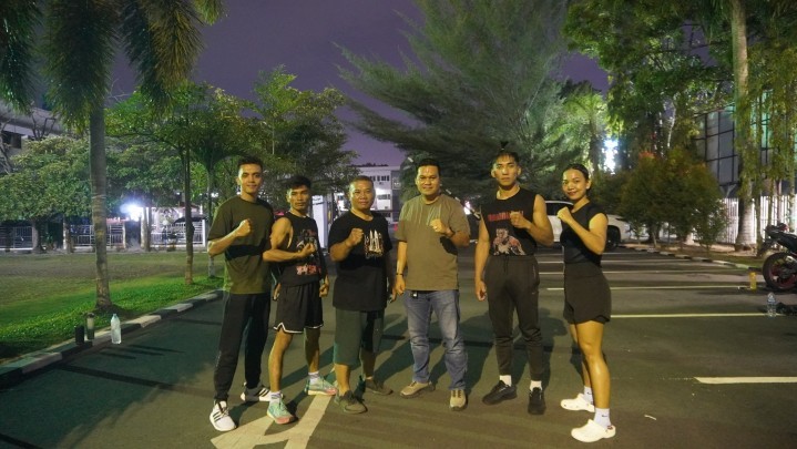 Ketum Kodrat Pekanbaru Riko Azhari Lepas Atlet Tarung Derajat ke PON Bela Diri 2025 Ketum Kodrat Pekanbaru Riko Azhari Lepas Atlet Tarung Derajat ke PON Bela Diri 2025