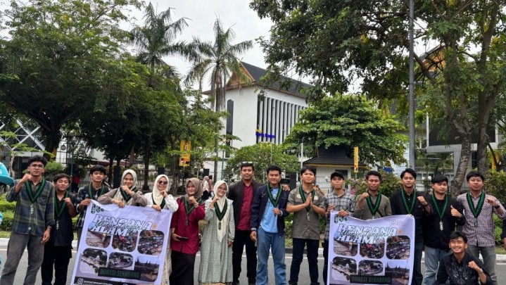 HMI Komisariat Super Gelar Aksi Peduli untuk Sumbar, Sumut, dan Aceh di Car Free Day Pekanbaru