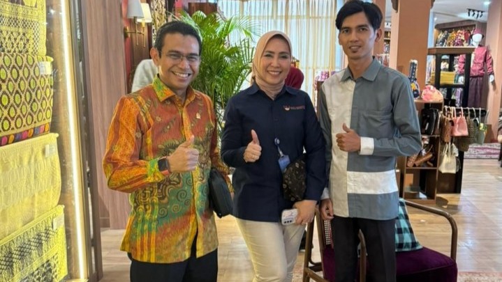 Hendry Munief: Tenun Songket Bisa Menjadi Bagian Diplomasi Ekonomi Bidang Budaya di Pasar Global