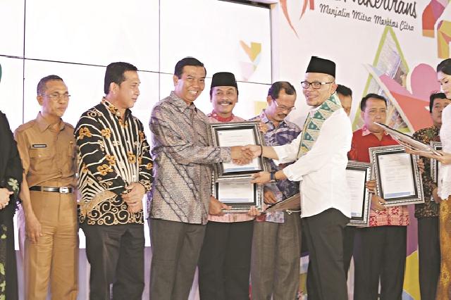 Penghargaan ISO 9001 2008 dari pemerintah pusat  Penghargaan ISO 9001 2008 dari pemerintah pusat